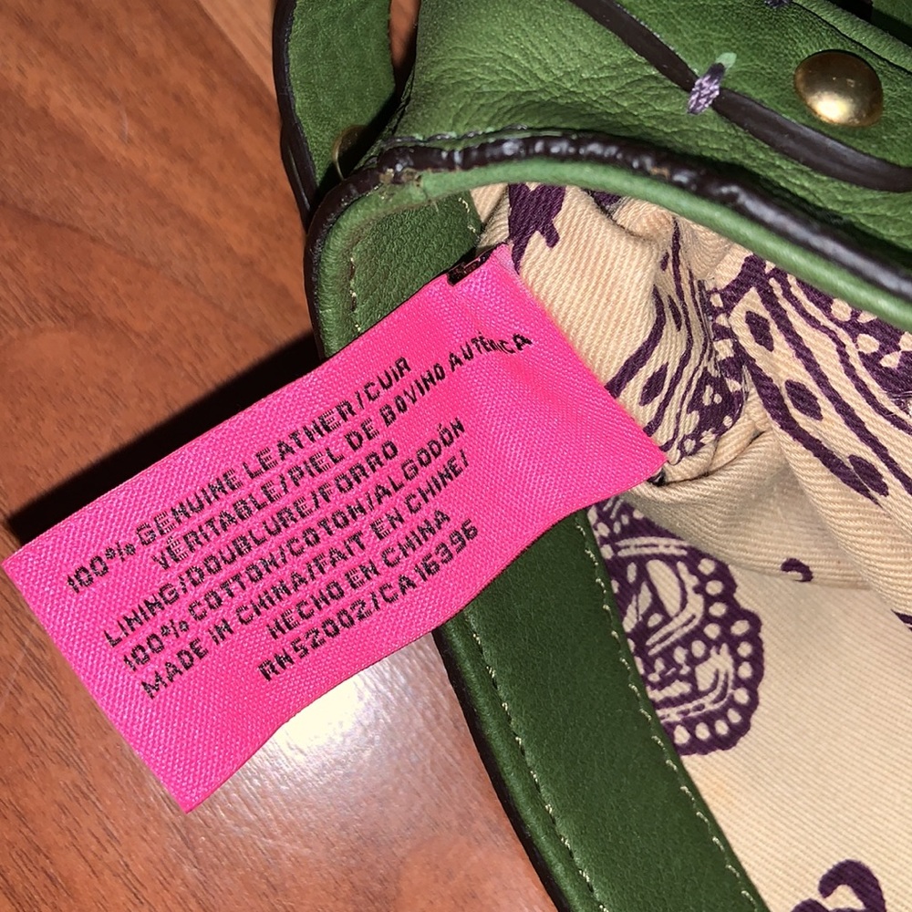 NWT Original Juicy Couture Leather Clutch with Charms - Picture 8 of 9